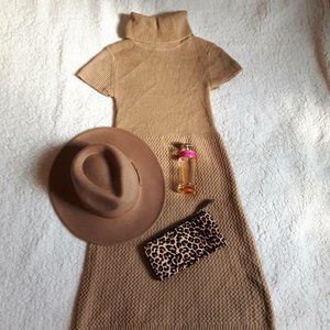 Gorgeous fall sweater dress.